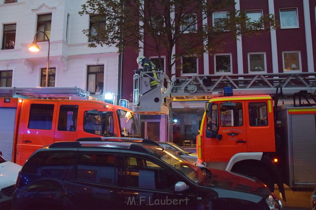 Feuer 2 Y Koeln Neustadt Sued Darmstaedterstr P077.JPG - Miklos Laubert